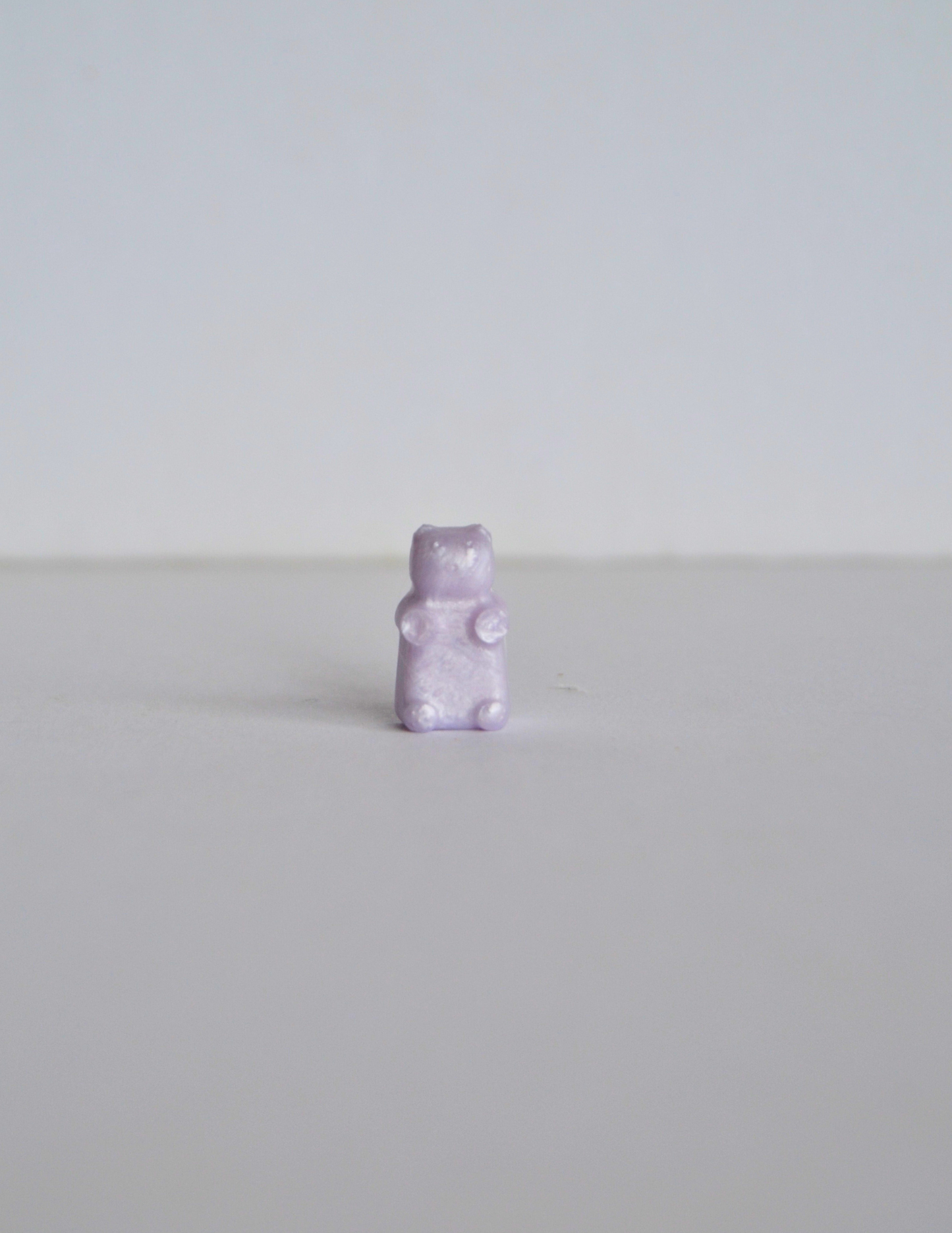 Lilac Glow Wax Sealing Beads (Gummy Bear Shape)