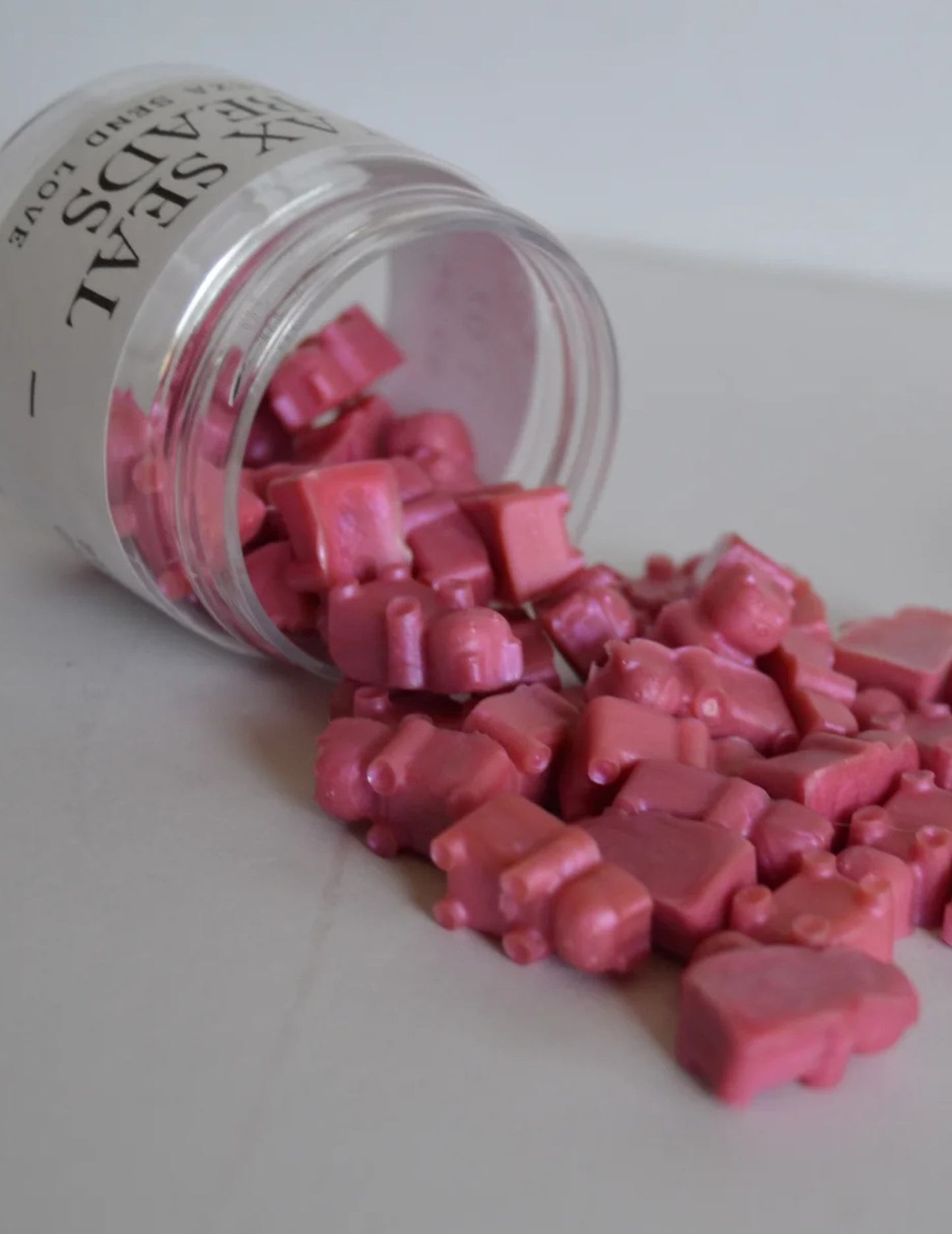 Berry Glow Wax Sealing Beads